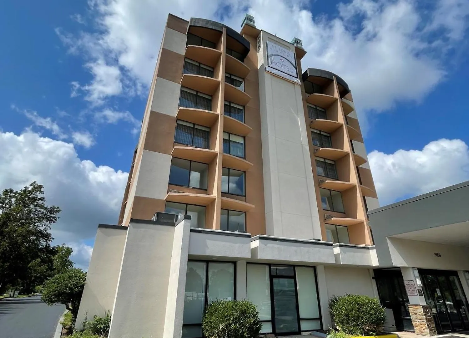Saint Louis Airport Hotel Woodson Terrace
