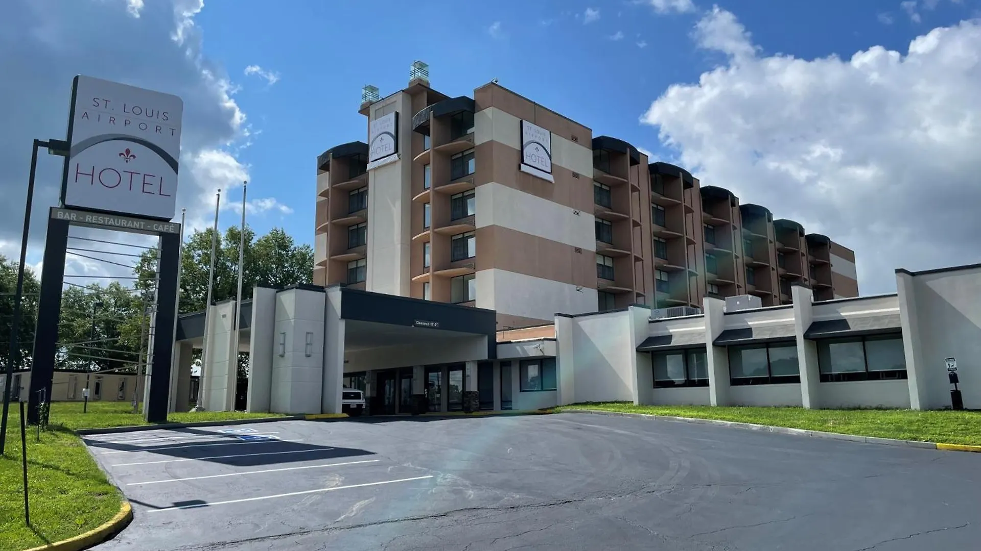 Saint Louis Airport Hotel Woodson Terrace